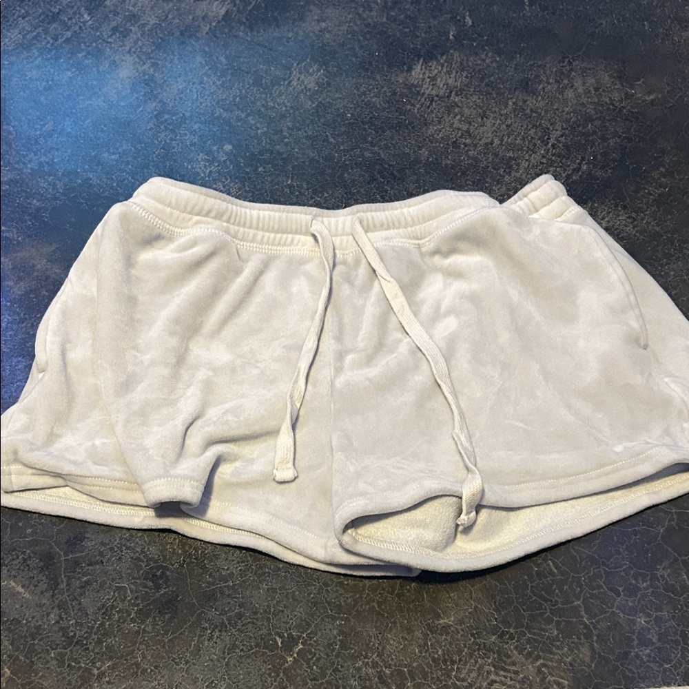 Aeropostale Women's Light Gray Athletic Shorts